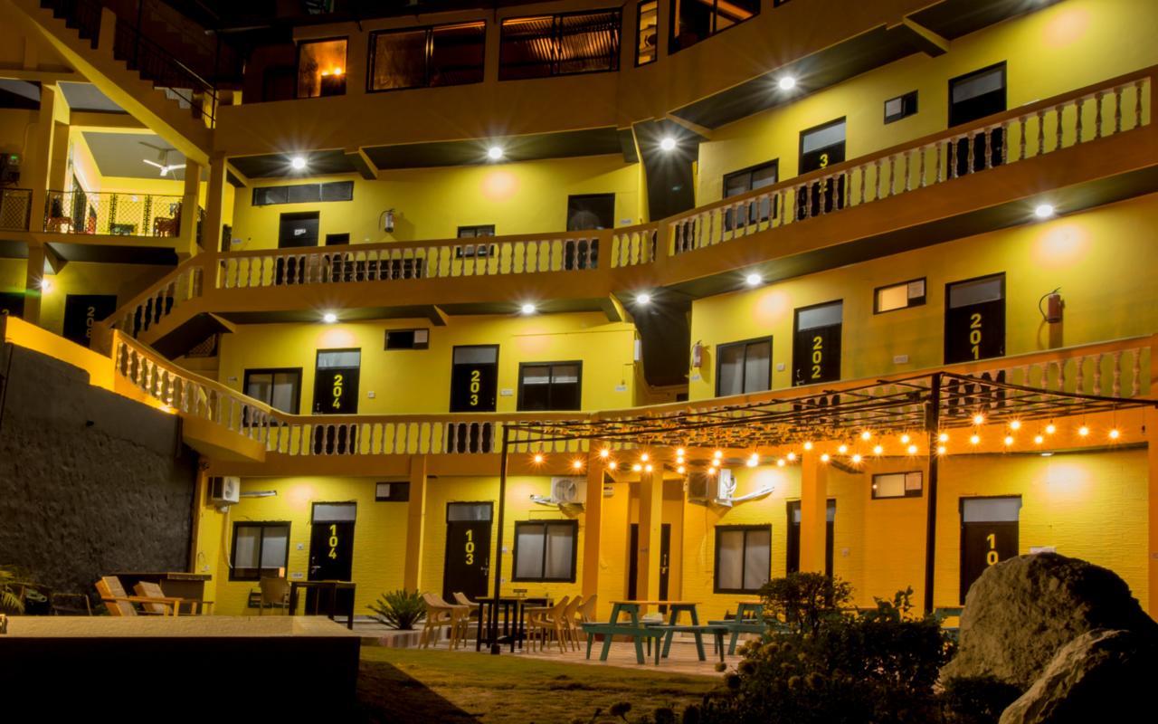 The Hosteller Rishikesh, Tapovan エクステリア 写真